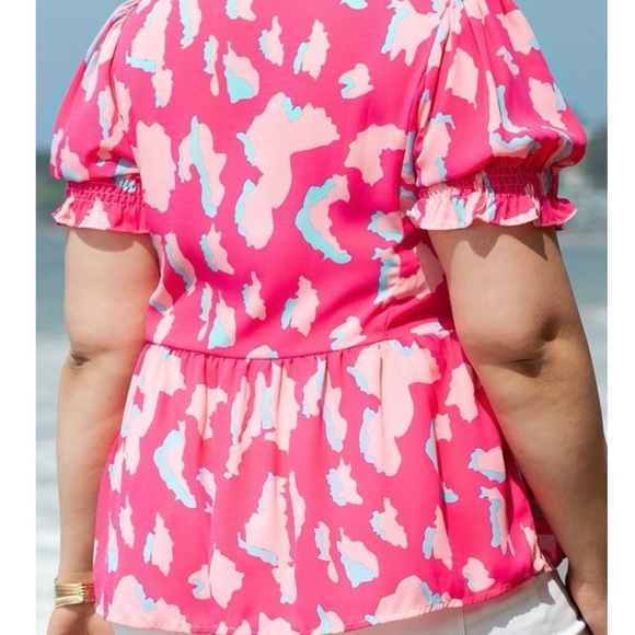 Plus Size Puff Sleeve Blouse - Picture 2 of 4